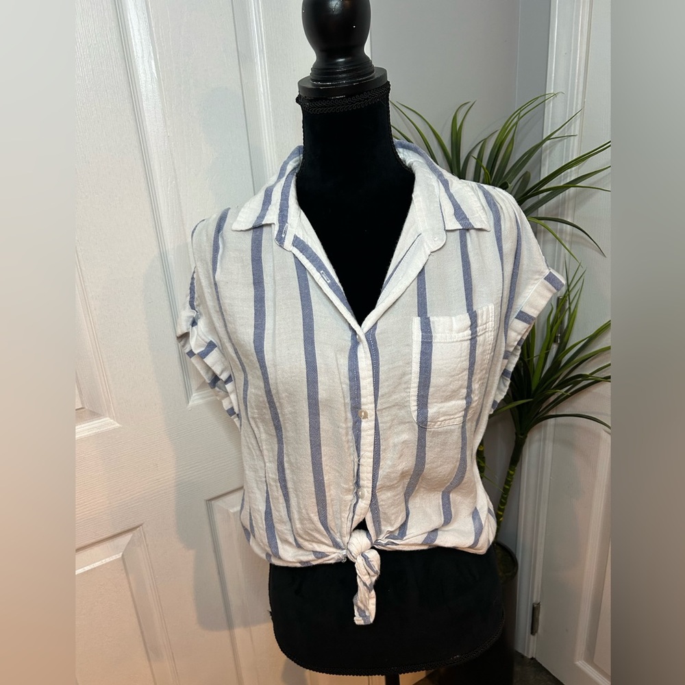 Japna Short Cuff Sleeve Button-Up Striped Cotton Rayon Top Blue & White